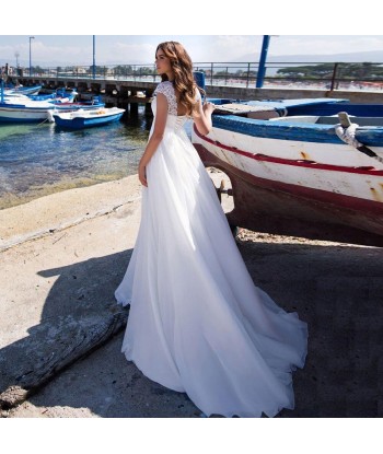 Robe de mariée simple et boheme Les êtres humains sont 