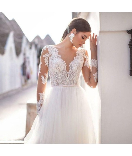 Robe de mariée simple boheme chic rembourrage situé sous